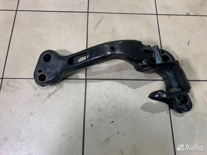Балка под кпп Bmw X3 E83LCI M57D30 2006