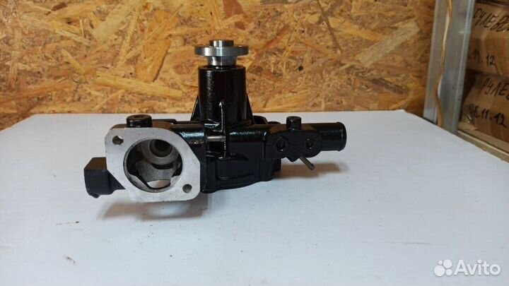 Водяная помпа Hitachi ZX27U-2, ZX27U-3, IHI 30V4