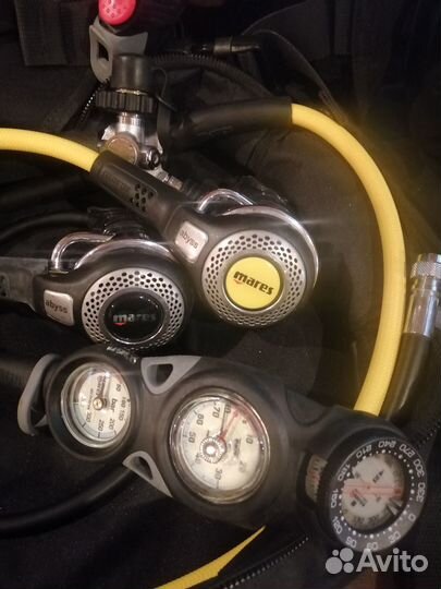 Жилет-компенсатор, регулятор и его составляющие