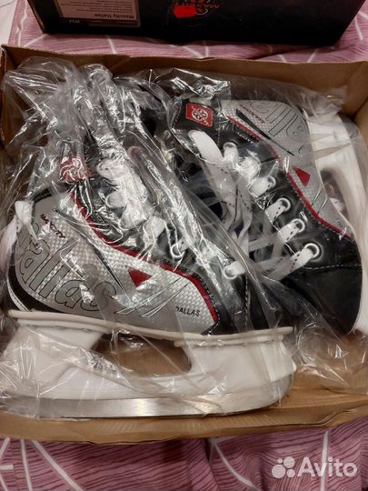 Коньки хоккейные детские