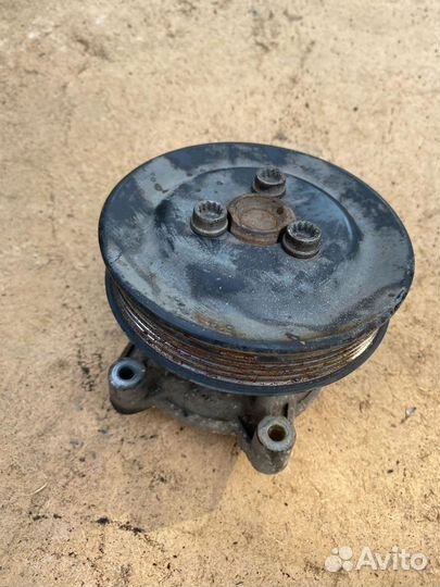 Насос водяной Volkswagen Jetta 6 1.4 caxa