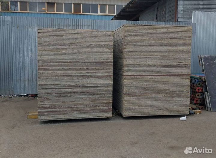 Фанера ламинированная 18 мм. Аренда