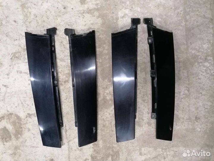 Накладка задней двери Ford Mondeo 4