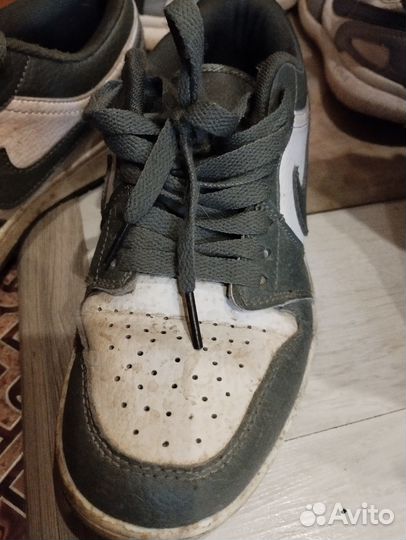 Кроссовки nike 35