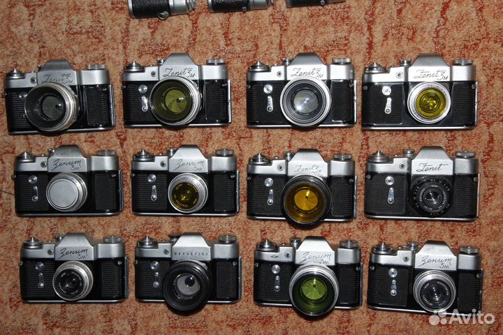 Фотоаппараты Зенит, много, все разные -в коллекцию