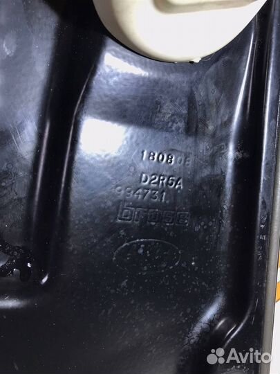 Стеклоподъемник электр. передний правый с моторчи