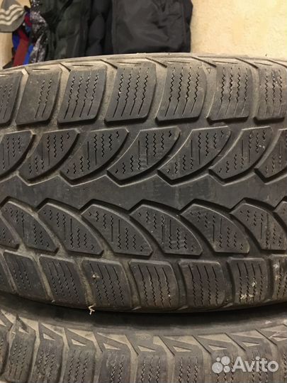 Bridgestone Blizzak LM-32 2.25/5 R16