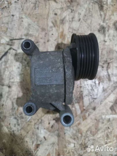 Натяжной ролик Ford Focus 2 2005-2008