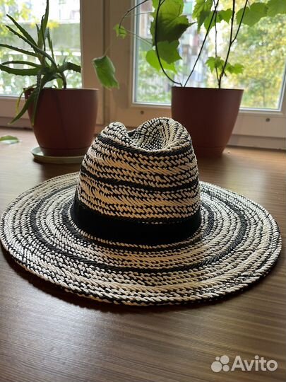 Шляпа женская