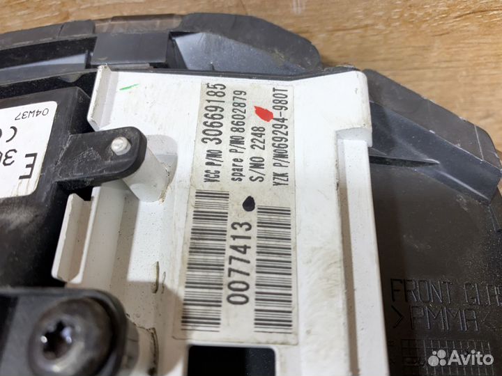 Панель приборов Volvo S40, V50 дизель 772105