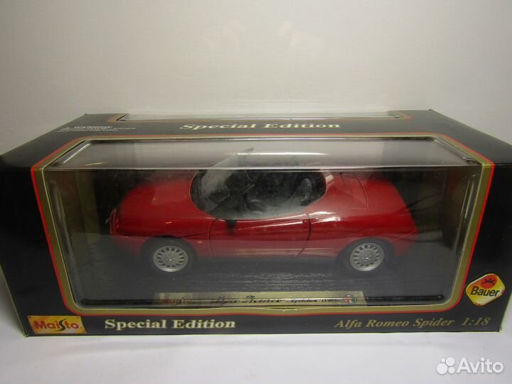 Модель 1:18 Alfa Romeo Spider (1995)