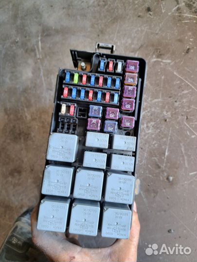Блок предохранителей Chevrolet Lacetti