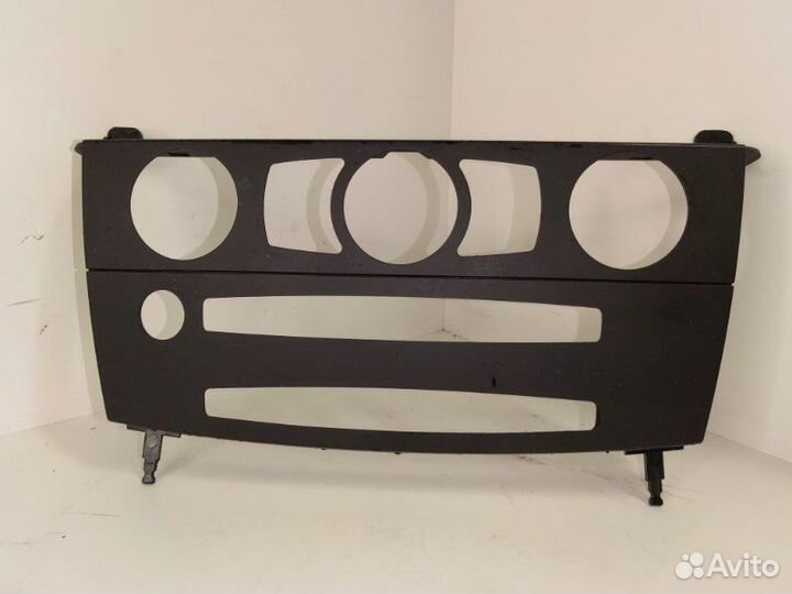 Накладка центральной консоли Bmw 5 E60 N52B30 2006