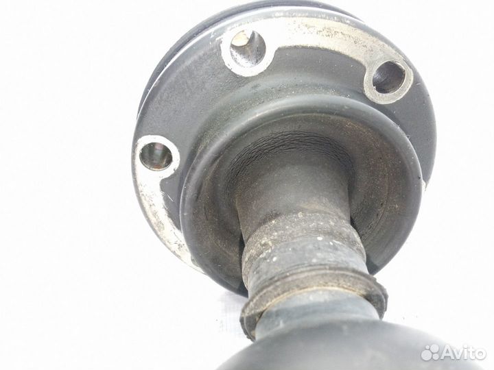 Карданный вал передний Suzuki Grand Vitara TDA4W