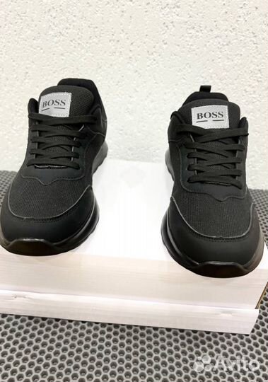 Кроссовки Boss модные