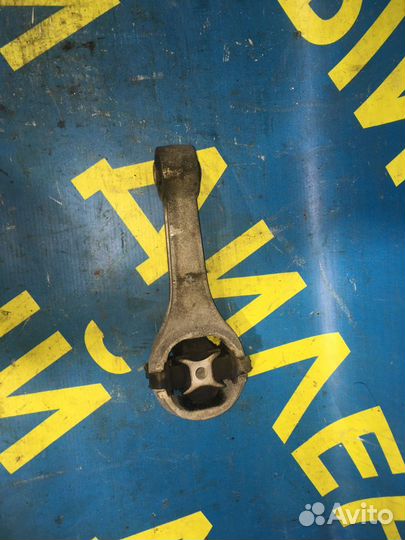 Опора двс кпп Volkswagen Polo sed Rus