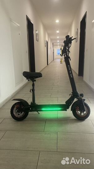 Самокат взрослый электрический