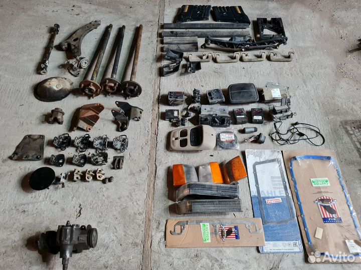 Автомобиль на запчасти Jeep grand cherokee zj 5.2