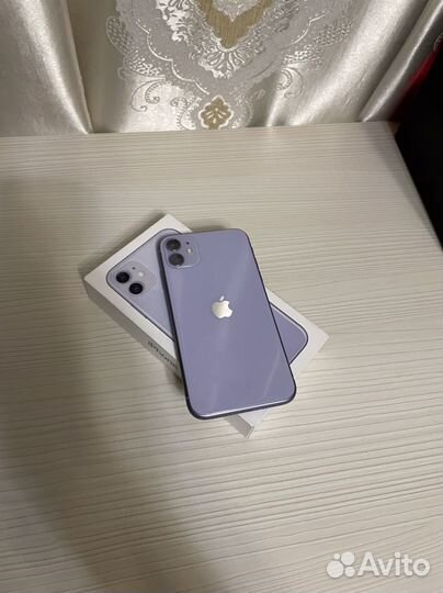 iPhone 11, 64 ГБ