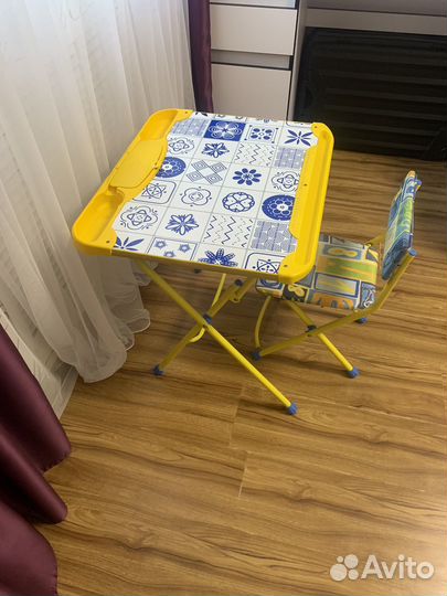 Детский стол и стул