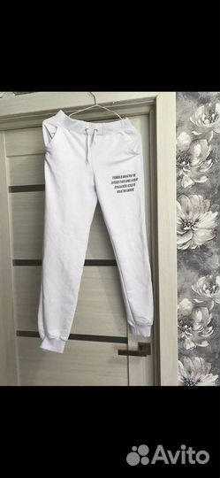 Спортивный костюм женский тонкий