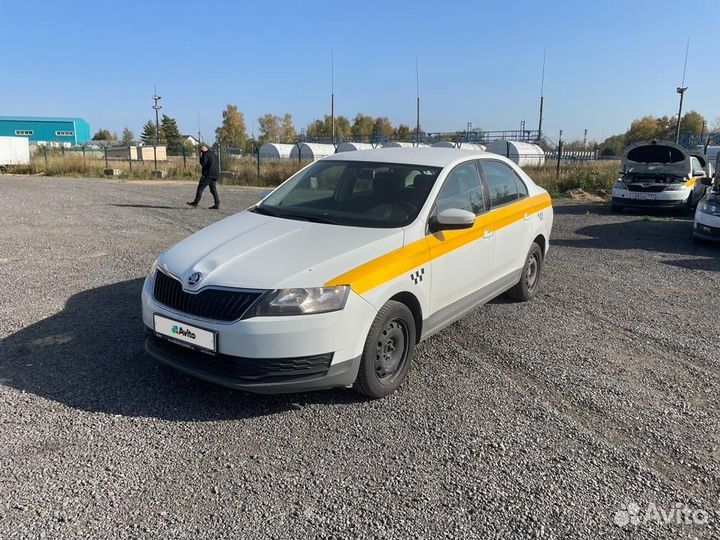 Skoda Rapid 1.6 AT, 2019, 108 967 км