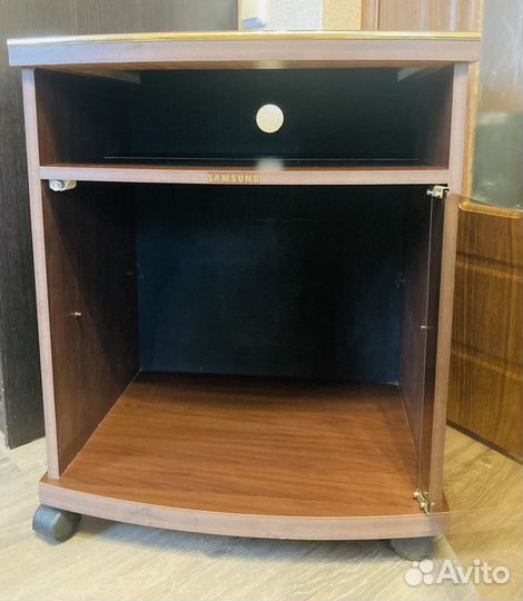 Тумба под телевизор