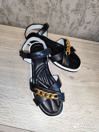 Детская обувь для девочки