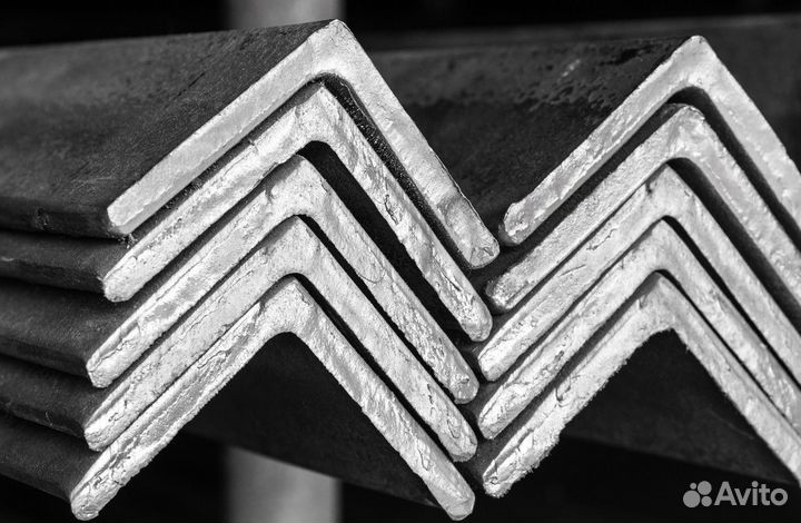 Уголок металлический