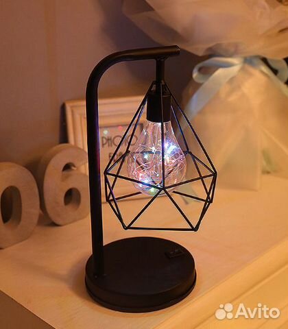 Лампа настольная