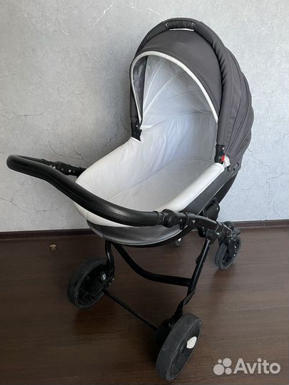 Коляска Zippy 3 в 1