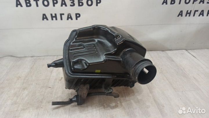 Корпус воздушного фильтра Nissan Qashqai J10E