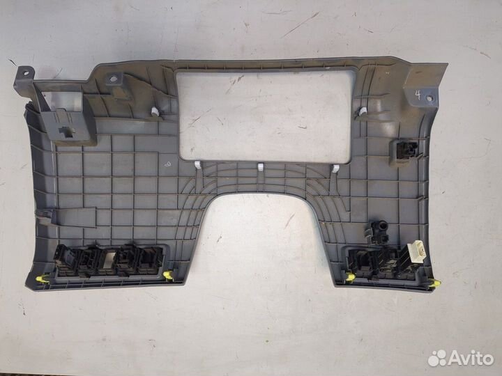 Пластик панели торпеды Toyota Sequoia 2008, 2011