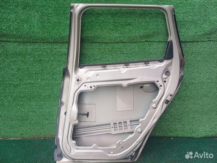Дверь задняя правая Volvo XC60