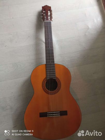 Классическая гитара yamaha c40
