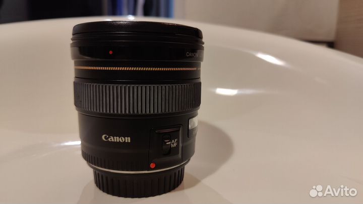 Объектив Canon EF 20mm f/2.8 USM