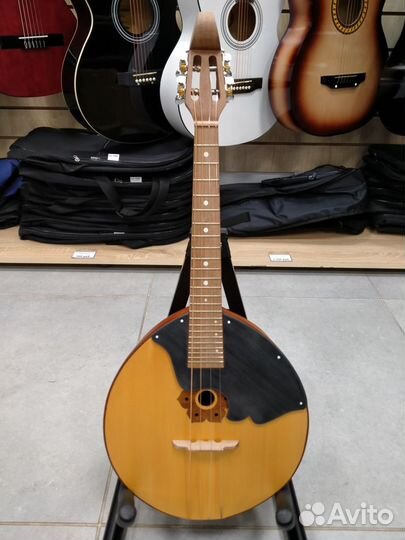 Домра малая 4-струнная Doff DPS4