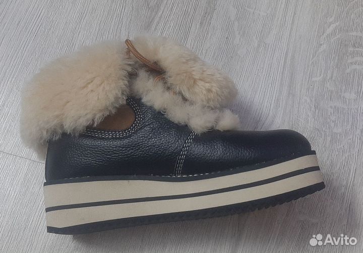 Кроссовки зимние женские