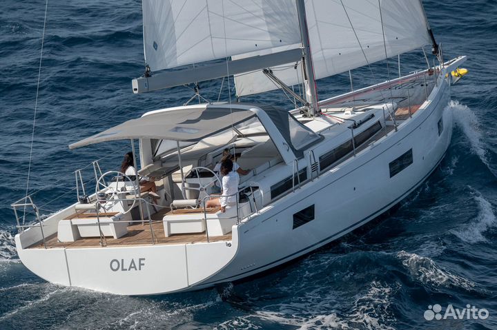 Новая Beneteau Oceanis Yacht 54 в наличии