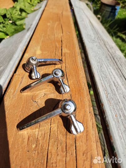 Закрывашка на форточку автомобиля