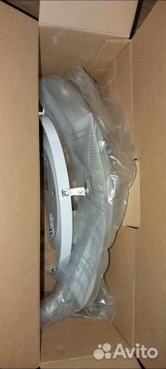 Новый Светильник настенный