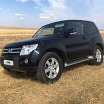 Mitsubishi Pajero 3.2 MT, 2007, 280 000 км, с пробегом, цена 1 350 000 руб.