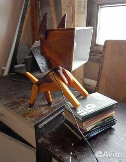 Настольная лампа светильник