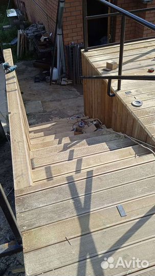 Бригада строителей : от фундамента до кровли