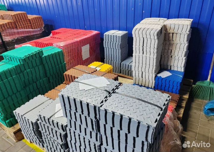 Модульная плитка пвх для гаража