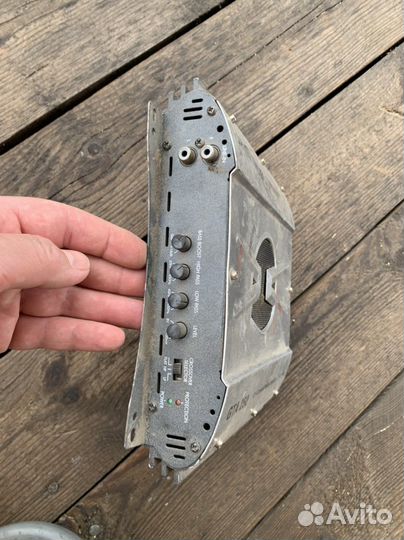 Автомобильный усилитель blaupunkt GTA-250