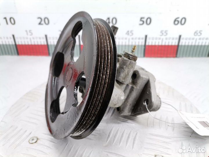 Насос гидроусилителя руля Mitsubishi Carisma рест