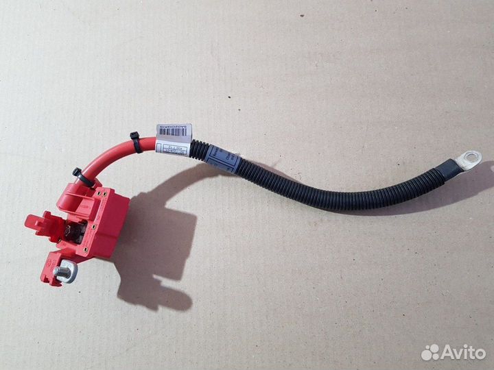 Плюсовой провод задний Bmw X5 E70 LCI N57D30A 2012