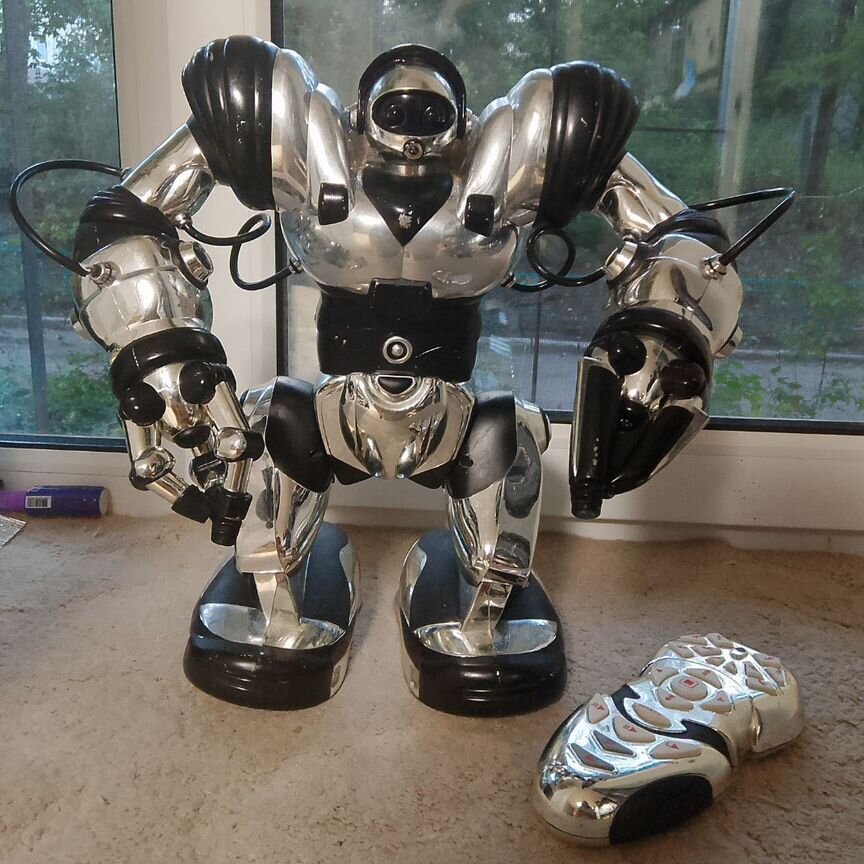 робот wowwee robosapien Купить недорого игрушки и товары для - Main Image