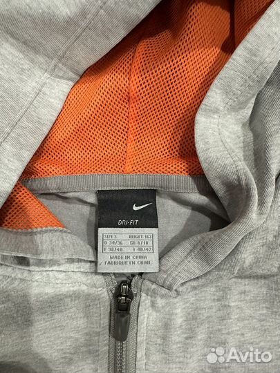 Кофта на молнии nike